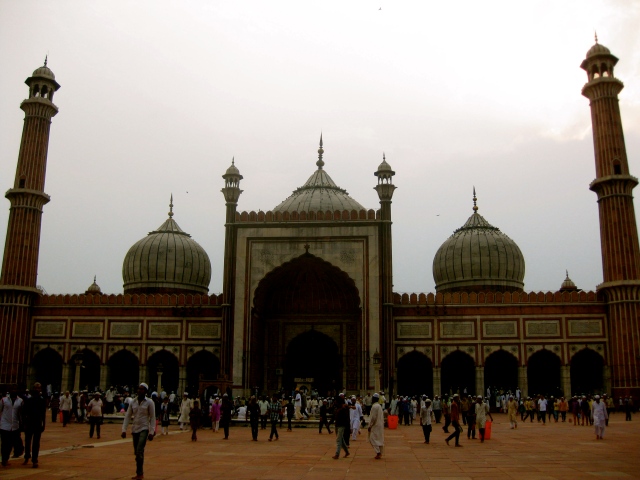 The Jama Masjid, just after the 5 o'clock call to prayer.